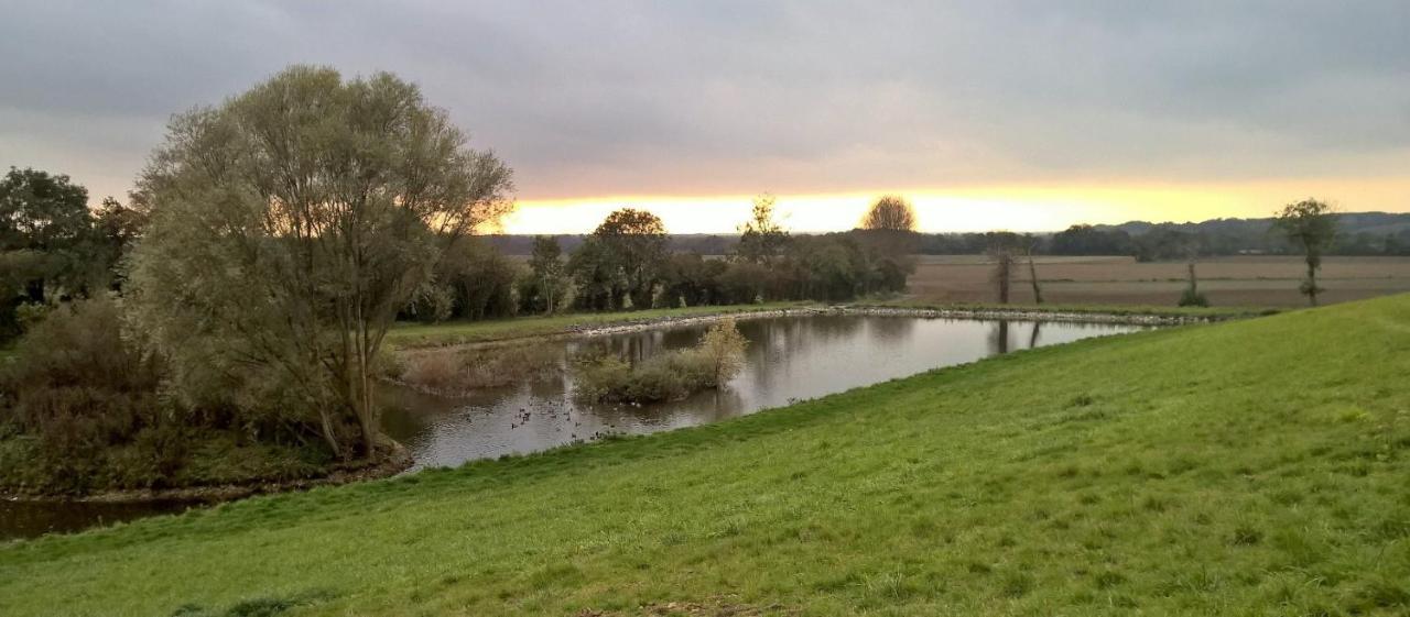 Grand Gite De La Ferme De La Tourelle Longues-sur-Mer Bagian luar foto