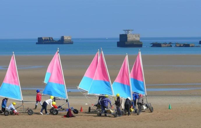 Grand Gite De La Ferme De La Tourelle Longues-sur-Mer Bagian luar foto
